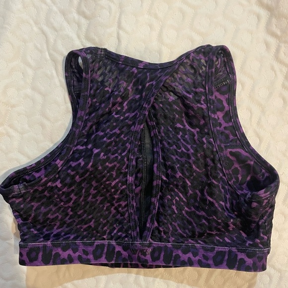 Peloton Wear It To Heart High Neck Sports Bra XS Purple Cheetah Print Mesh Back - Picture 3 of 8